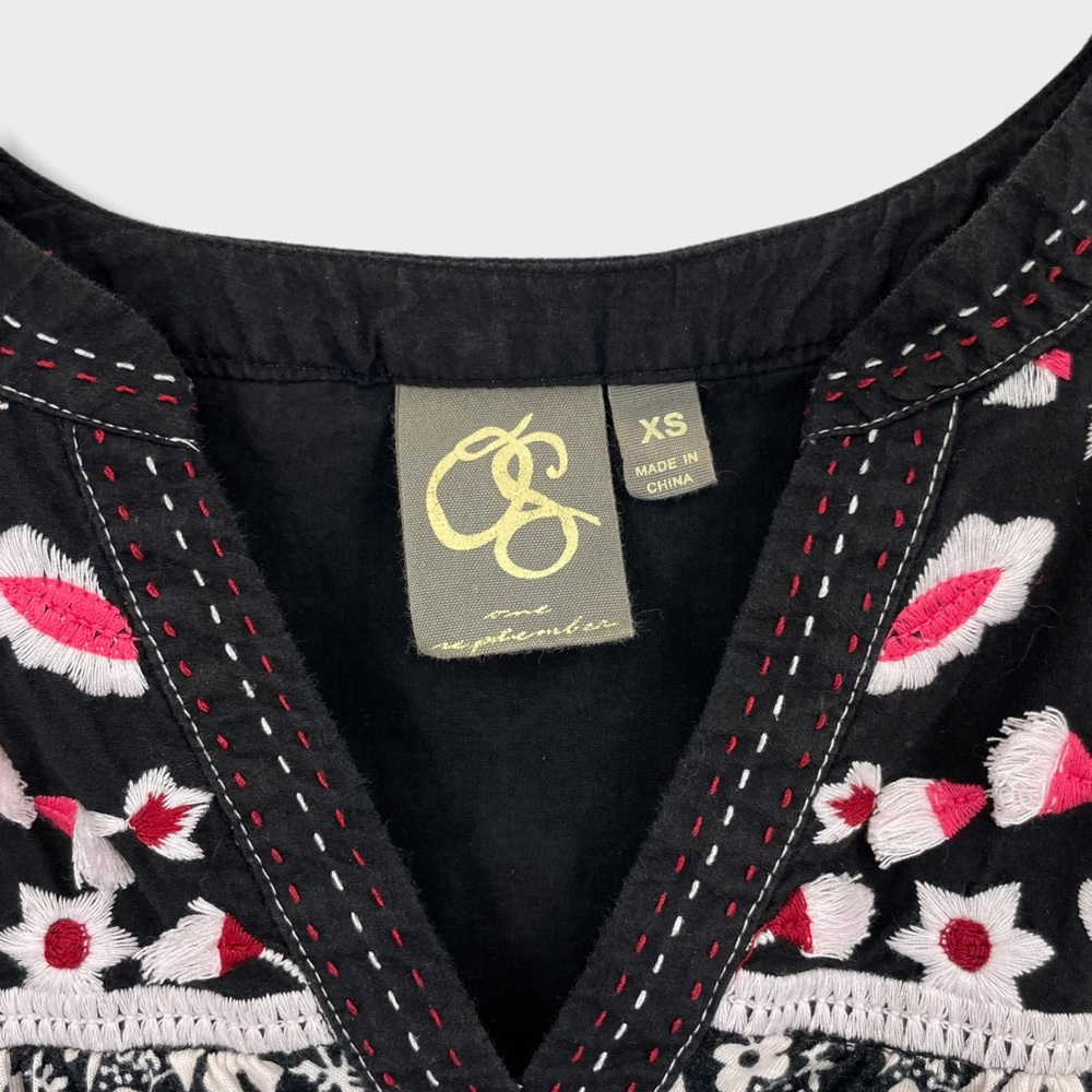 Anthropologie One September Austin Floral Embroidered Top Size XS - Picture 4 of 9
